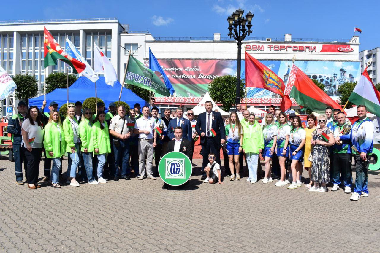 С праздником, дорогие земляки!